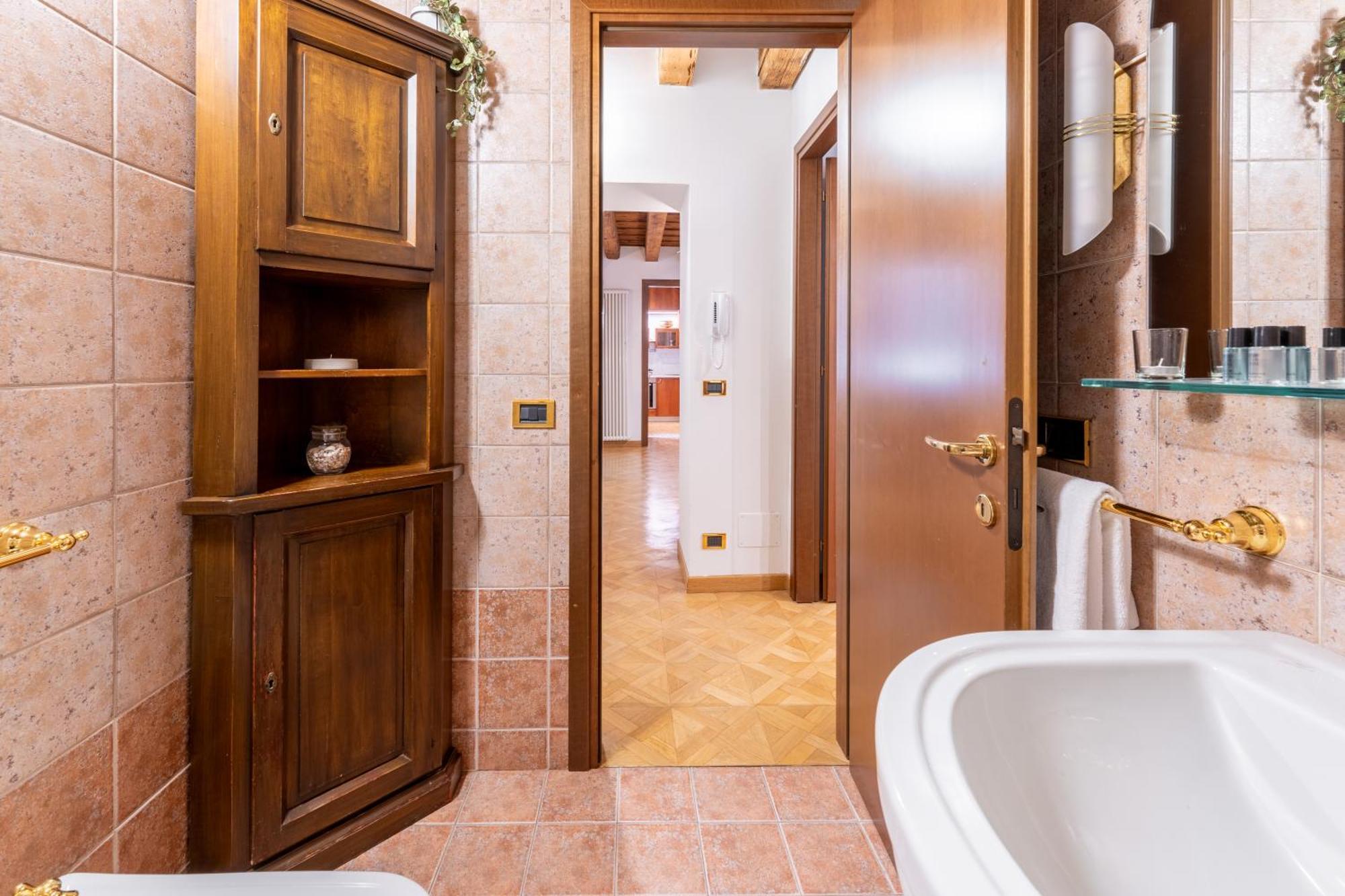 Sgarzerie Luxury Flat 2 Rooms 120Mq Verona Exterior photo