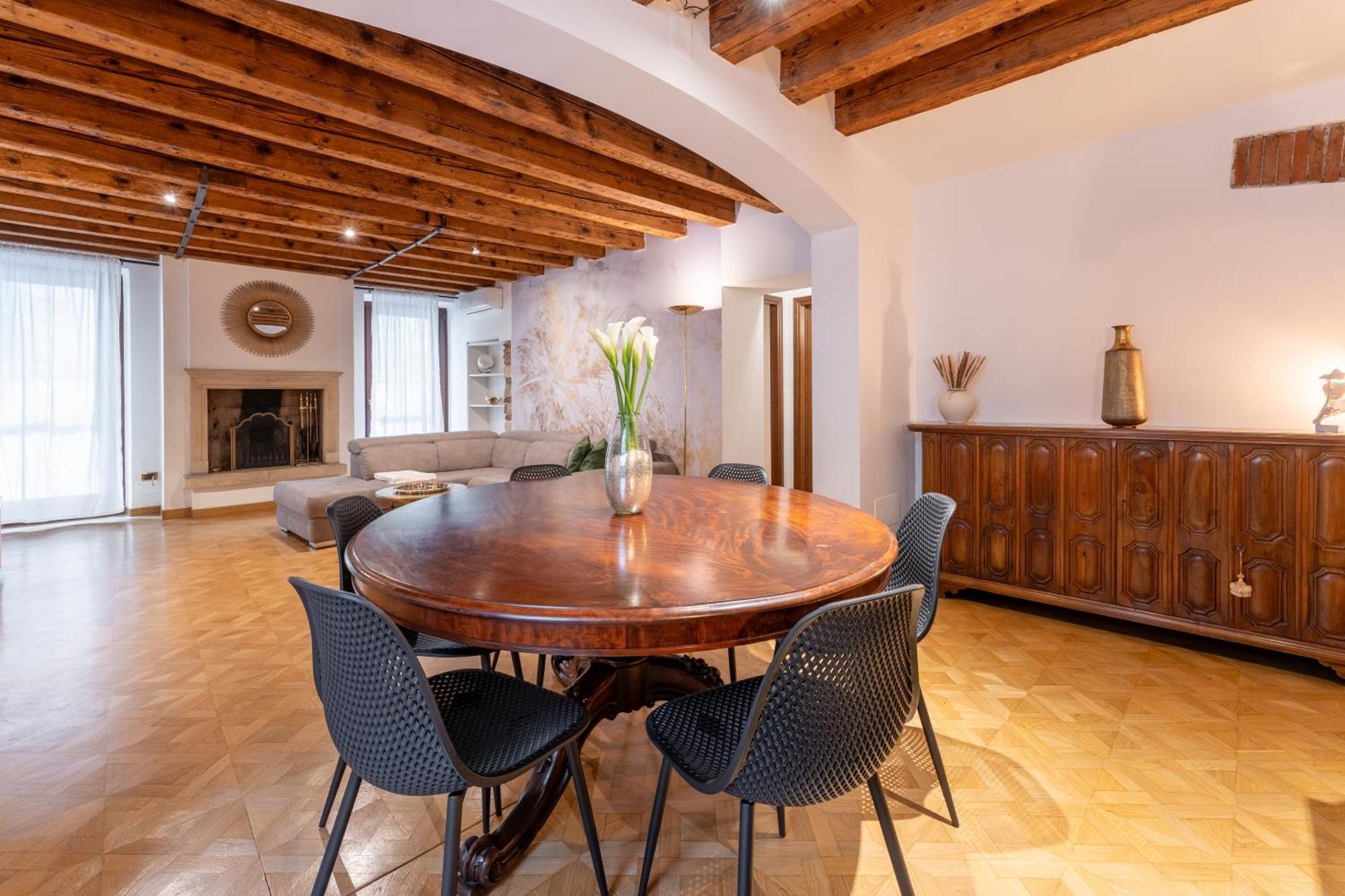 Sgarzerie Luxury Flat 2 Rooms 120Mq Verona Exterior photo