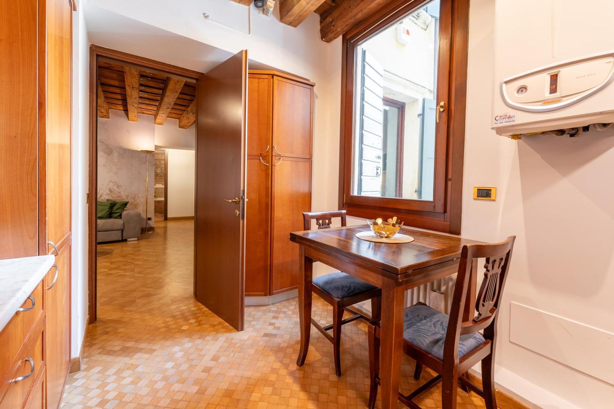 Sgarzerie Luxury Flat 2 Rooms 120Mq Verona Exterior photo