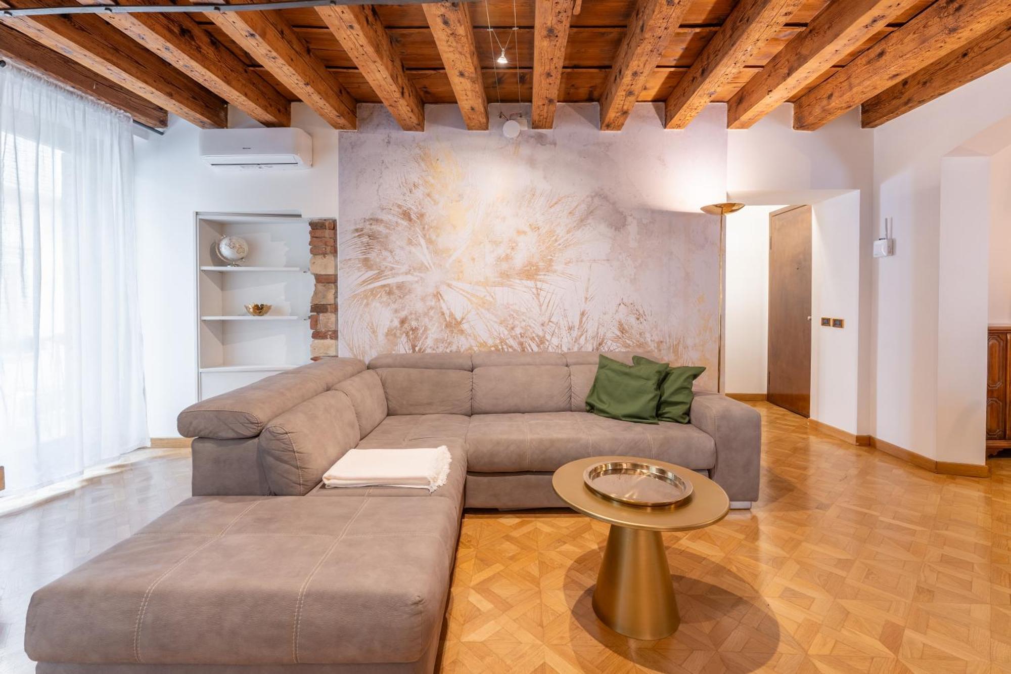 Sgarzerie Luxury Flat 2 Rooms 120Mq Verona Exterior photo